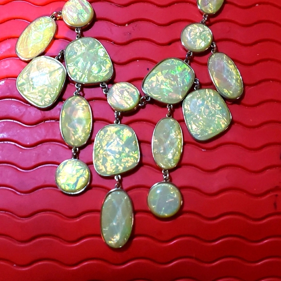 Vintage man made opal necklace - Picture 2 of 4